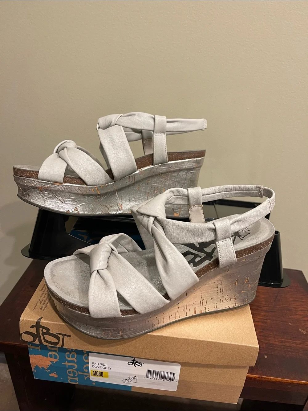 OTBT Light Grey Knotted Leather Wedge Sandals